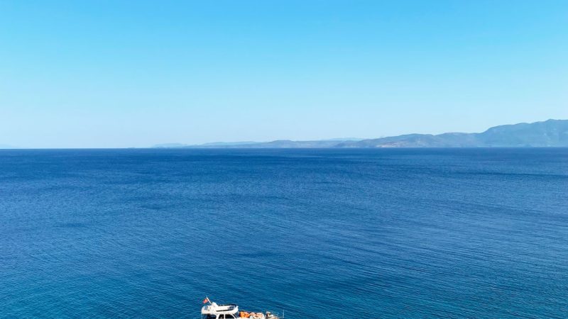 Assos Sahili: Antik Kentin Eteklerinde Deniz Keyfi