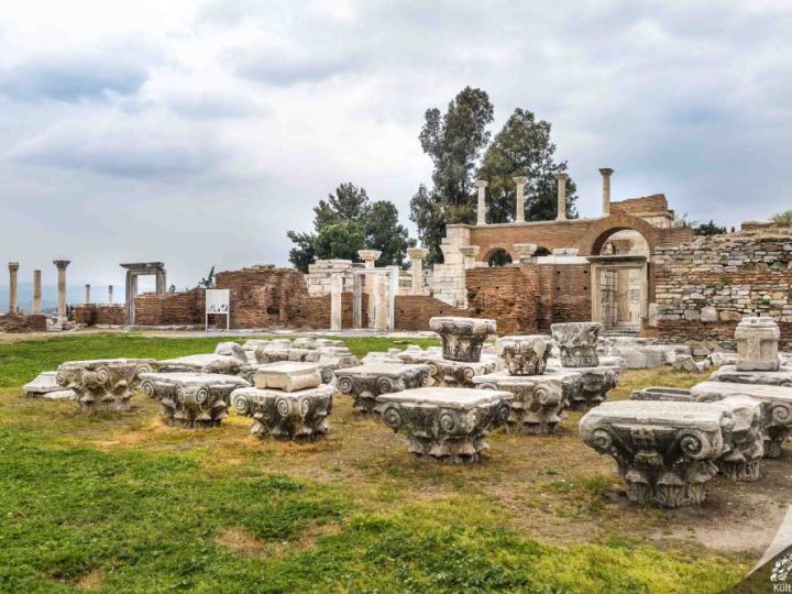 Ayasuluk Tepesi ve St. Jean Anıtı: Selçuk’un Kutsal Tepesi