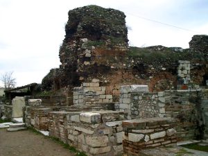 Kuşkayası Yol Anıtı