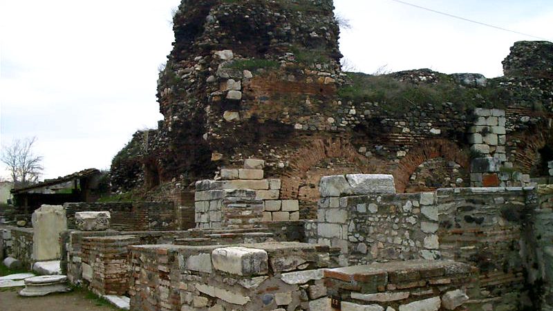 Kuşkayası Yol Anıtı: Kayalara Kazınan Bir Roma Yolunun Hikâyesi