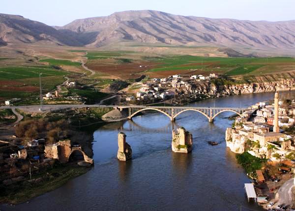Hasankeyf Örenyeri: Dicle Kıyısında Bin Yılların İzini Taşıyan Antik Kent