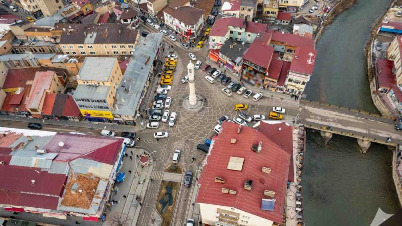 Bayburt Saat Kulesi: Cumhuriyet’le Yaşıt Bir Şehir Simgesi