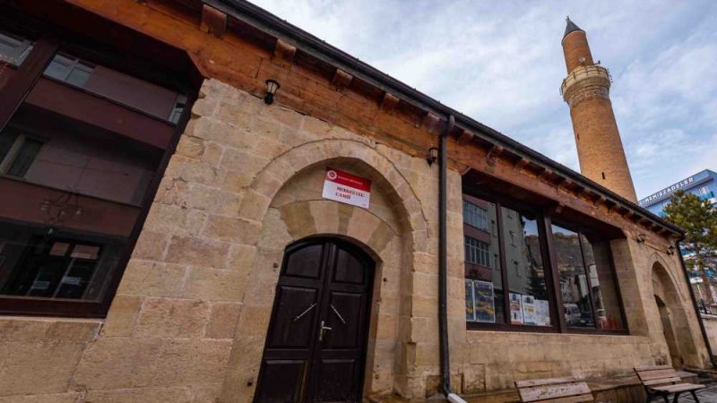 Bayburt Ulu Camii: Kervansaraydan Camiye Bir Selçuklu Yapısı