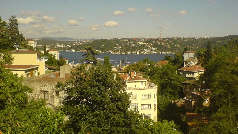 Bebek Sahili: Zarif Bir Boğaz Semtinin Kalbi