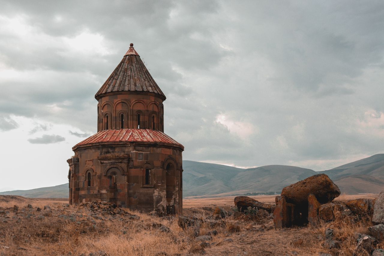 Bingöl Arek Manastırı