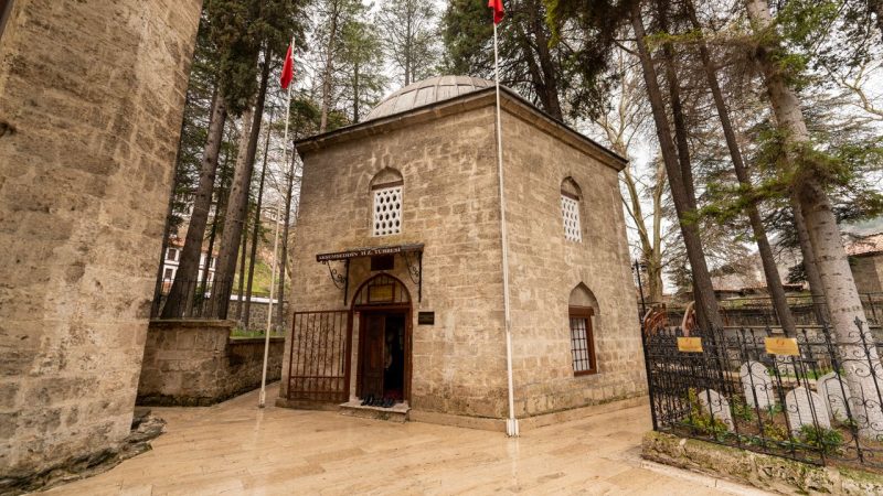 Bingöl Şeyh Ahmet Türbesi: manevi bir ziyaret durağı