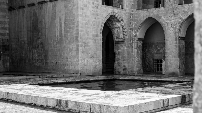 Bitlis İhlasiye Medresesi: taş işçiliğinin zarif örneği