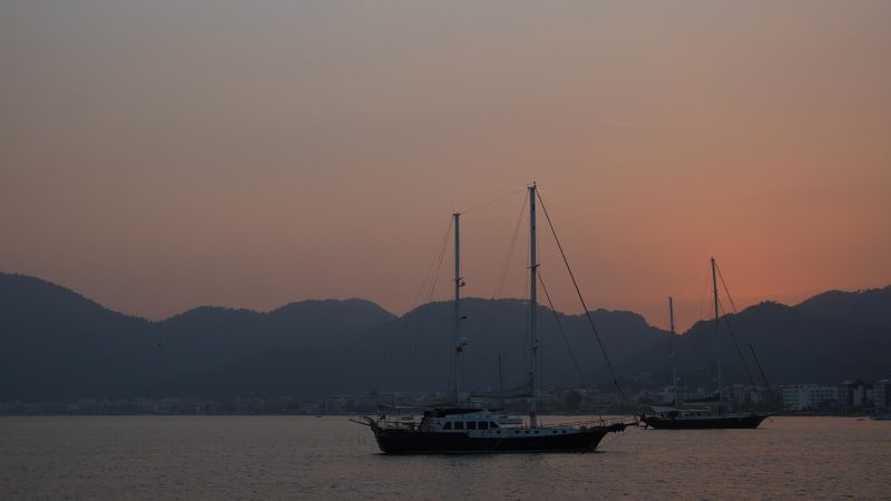 Bördübet: Marmaris’te Ormanın Denizle Buluştuğu Koy