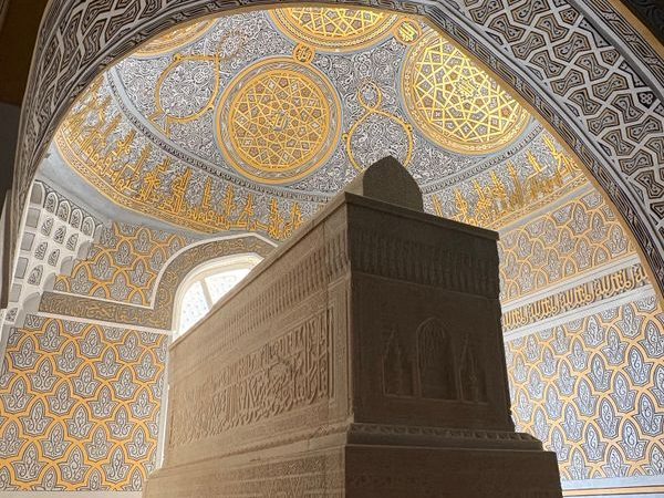 Osman Gazi Türbesi: Osmanlı’nın Kurucusunun Huzurunda