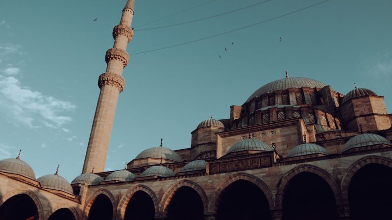 İshak Paşa Cami ve Külliyesi: Vakfın İzinde