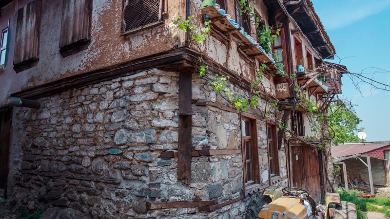 Bursa Surları ve Hisar: Şehrin Kuruluş Çekirdeği
