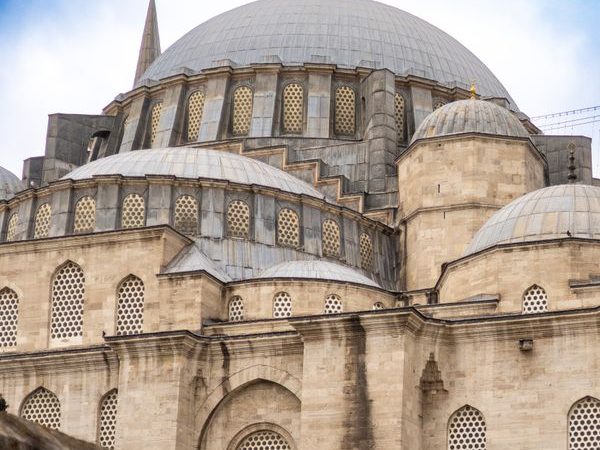 Bursa Camileri ve Külliyeleri: Osmanlı’nın İlk Başkentinde İbadet Mimarisi
