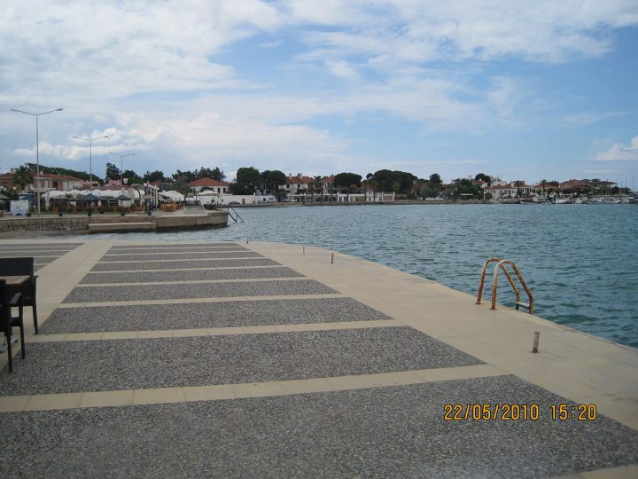 İzmir sahilleri: Çeşme Ilıca Plajı