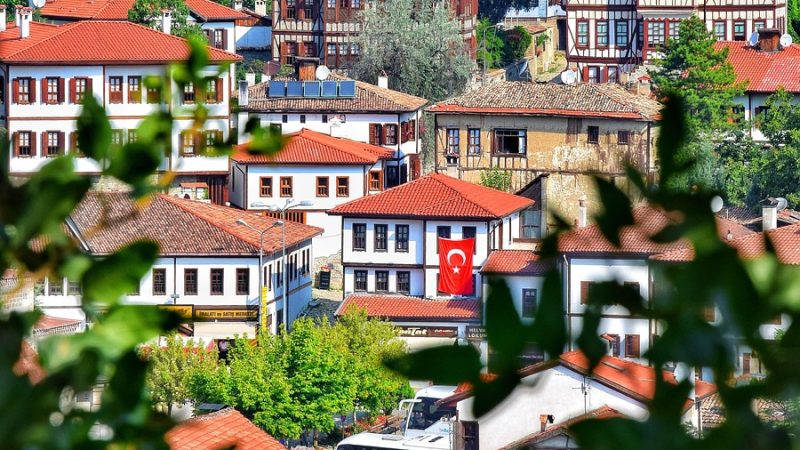 Koçarlı Cincin Köyü: Cihanoğlu Konaklarının İzinde Tarihî Bir Yolculuk