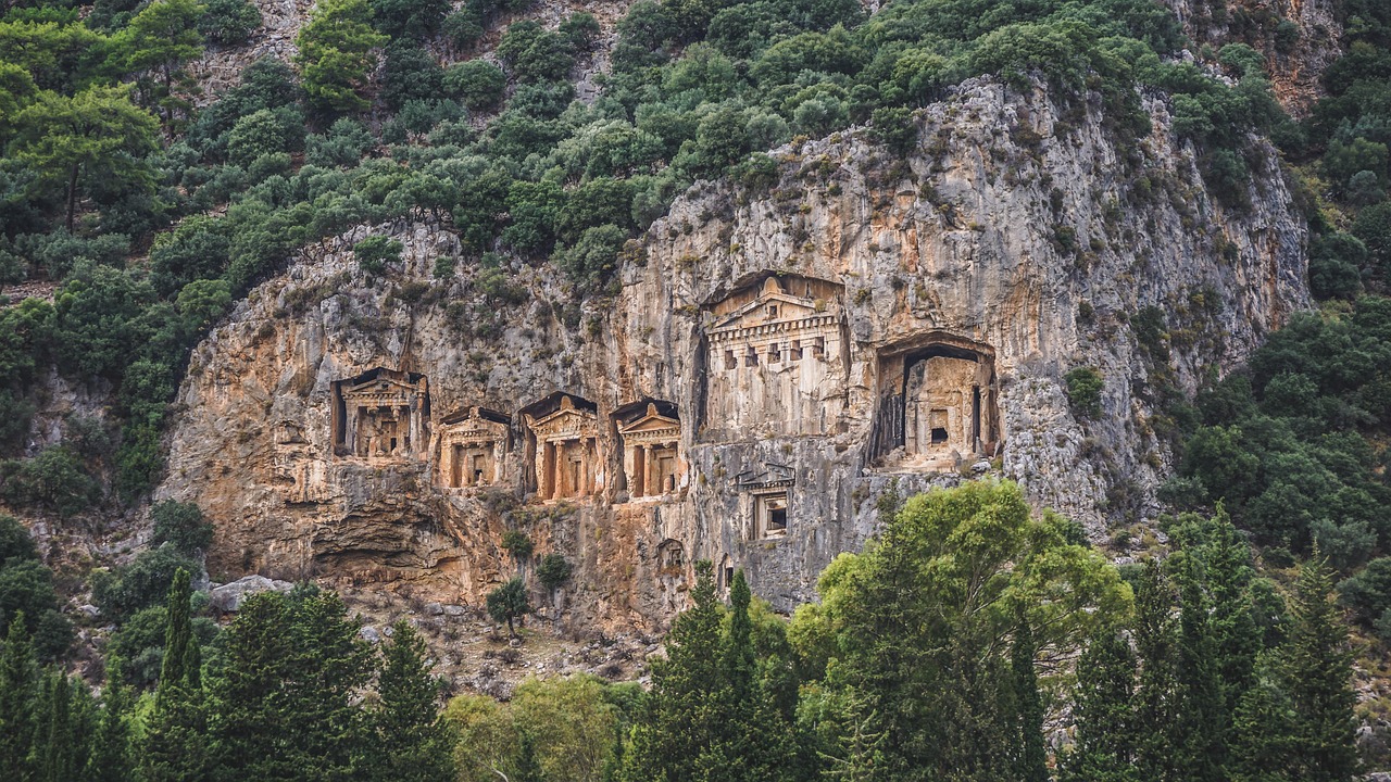 Dalyan kaya mezari mimari detay