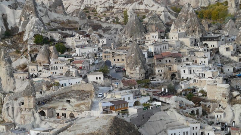 Döğer Kaya Şehri ve Avdalas Kalesi: Afyon’un Kayalara Oyulmuş Yerleşimi