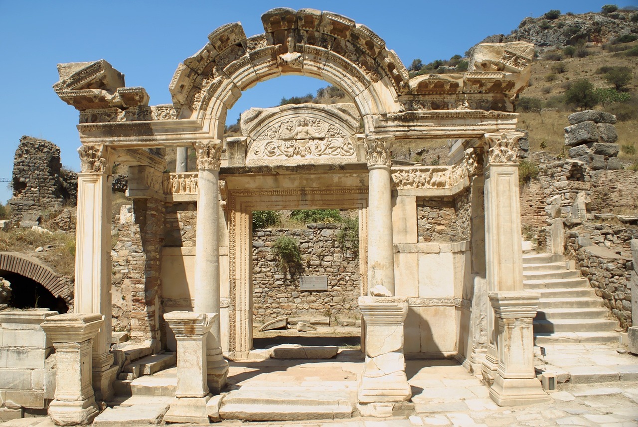 Ege antik kentleri Efes Celsus Kütüphanesi
