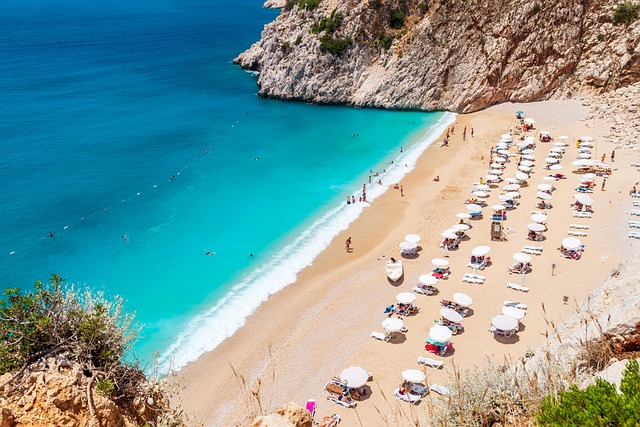 Ege kumsal ve deniz