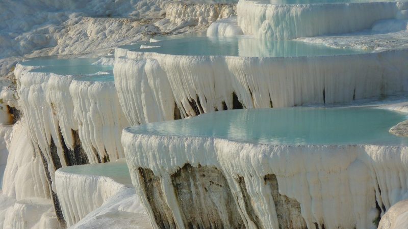 Ege’de Termal ve Kaplıca Tatili: Şifalı Suların Rehberi
