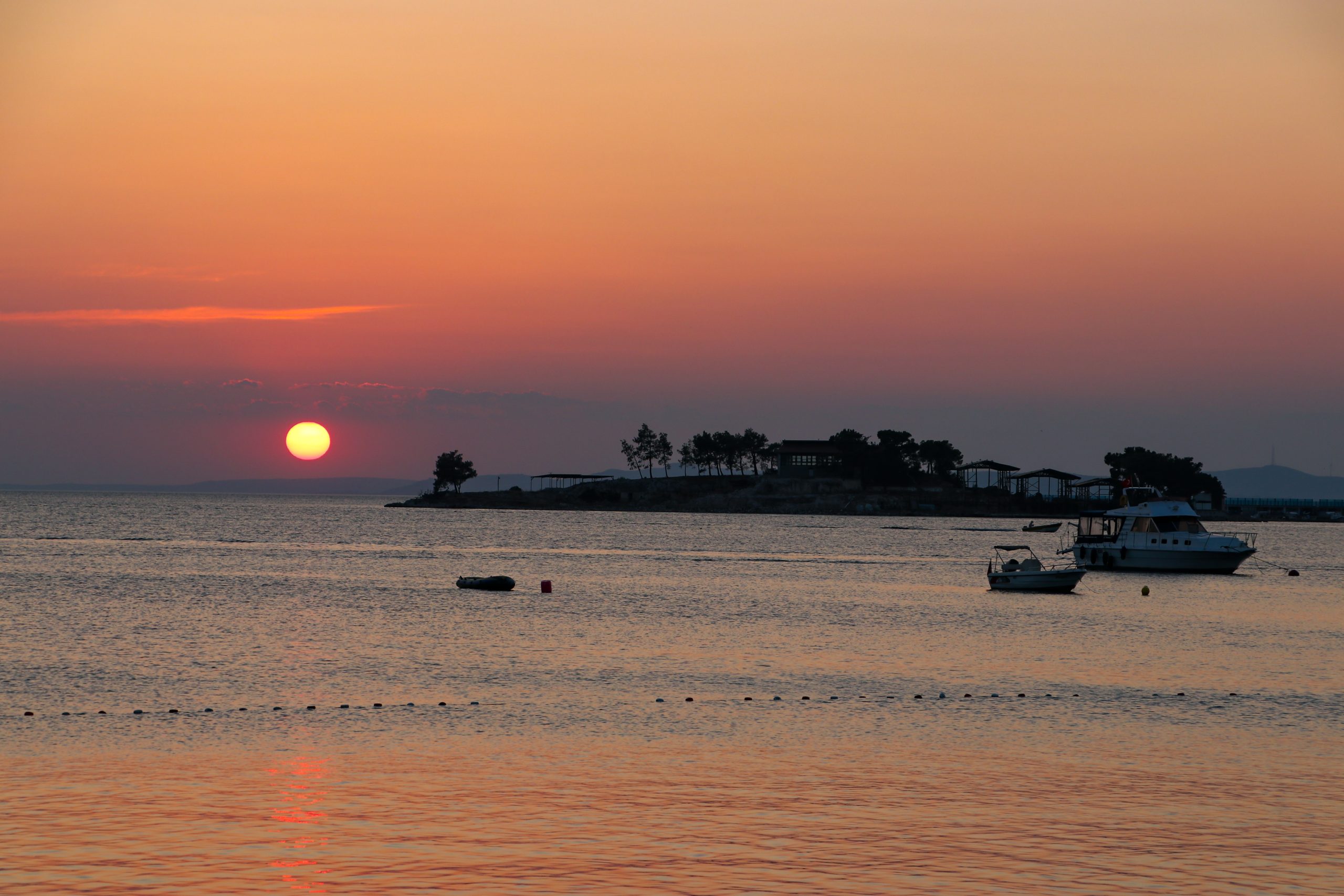 Erdek sahili ve Marmara Denizi