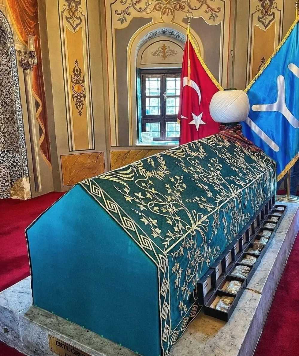 Ertuğrul Gazi Türbesi