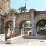 Hadrian Kapısı