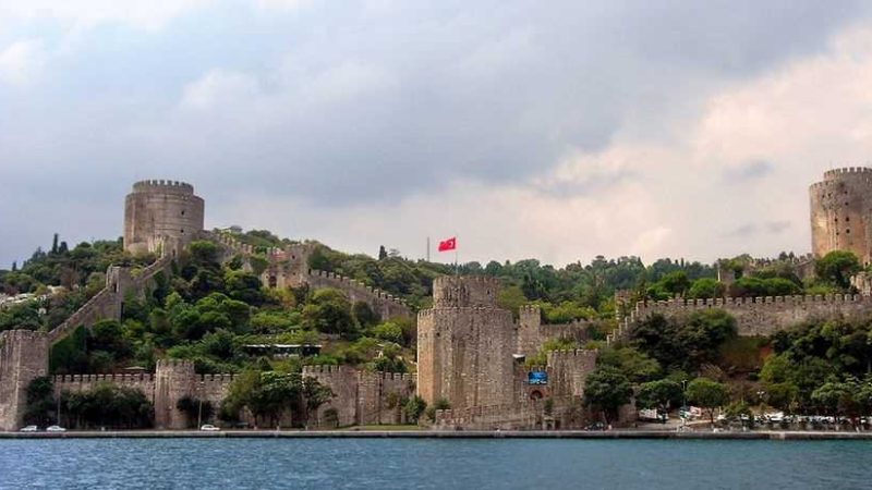 Rumeli Hisarı: Boğaz’ın Fethe Açılan Kapısı