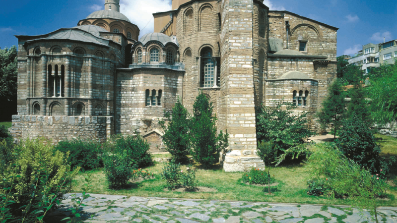 Kariye Camii: Eşsiz Mozaik ve Fresklerin Mekânı