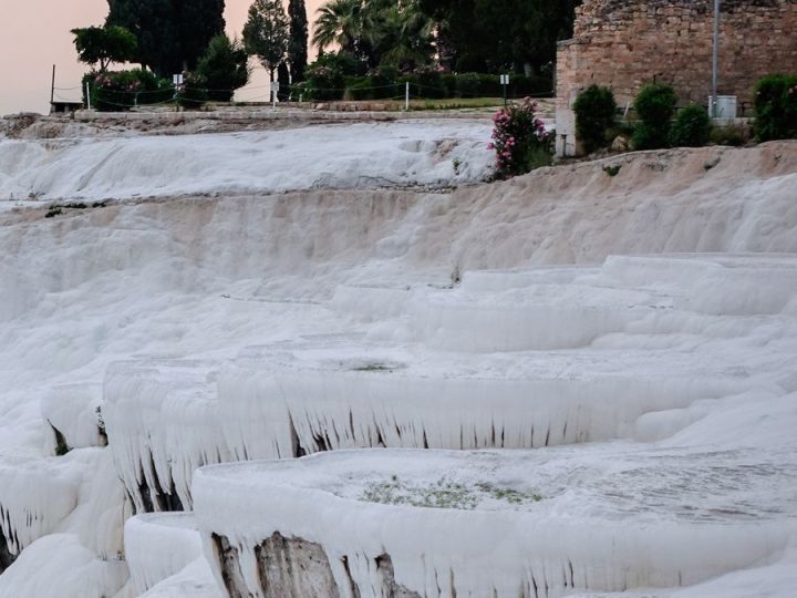 Keloğlan Mağarası: Sarkıt ve Dikitlerin Büyülü Dünyası