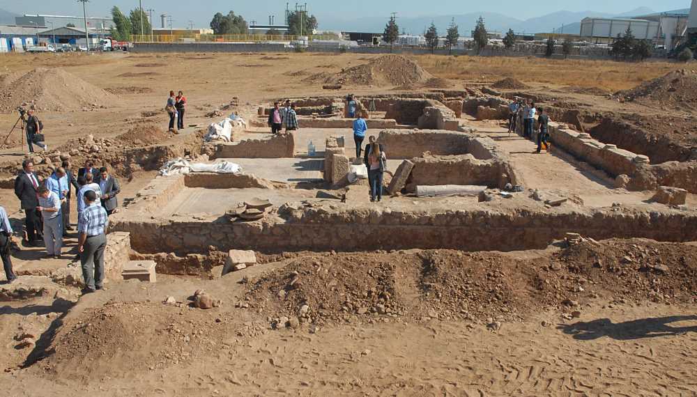 Nif Dağı: Kemalpaşa'nın Yeşil Zirvesi