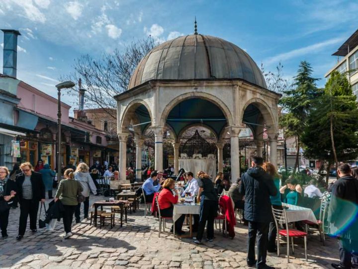 Kemeraltı Çarşısı: İzmir’in Asırlık Ticaret Merkezi