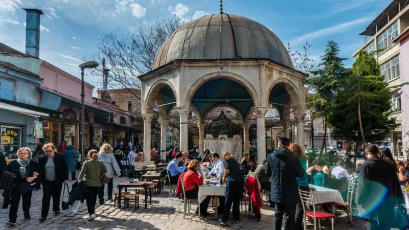 Kemeraltı Çarşısı: İzmir’in Asırlık Ticaret Merkezi