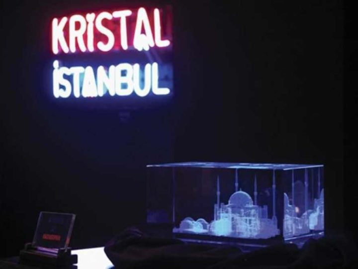 Kristal İstanbul Müzesi: Işıltılı Bir Sanat Dünyası