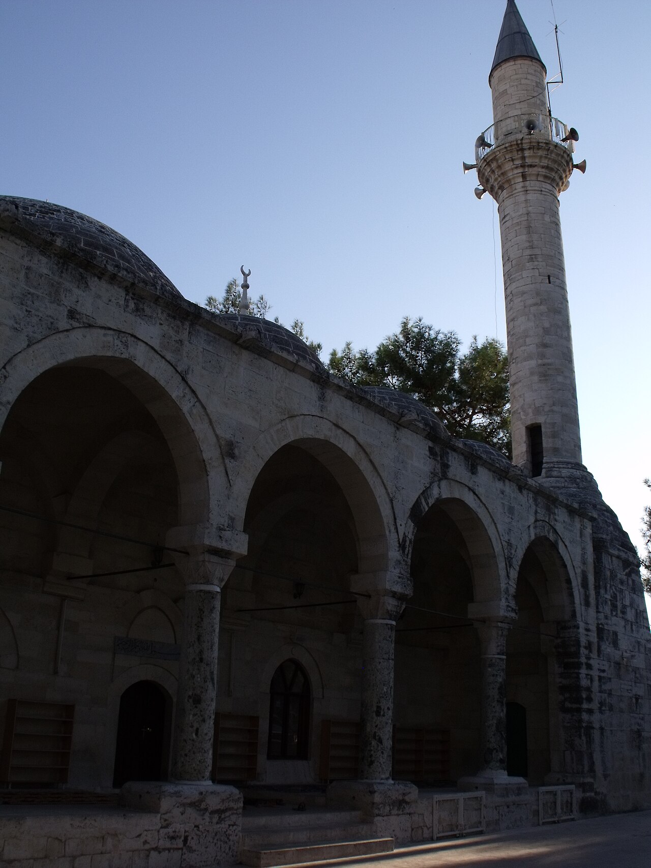 Laal Paşa Camii