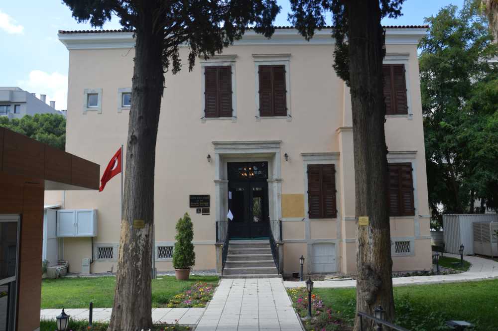 Latife Hanım Köşkü Anı Evi Müzesi