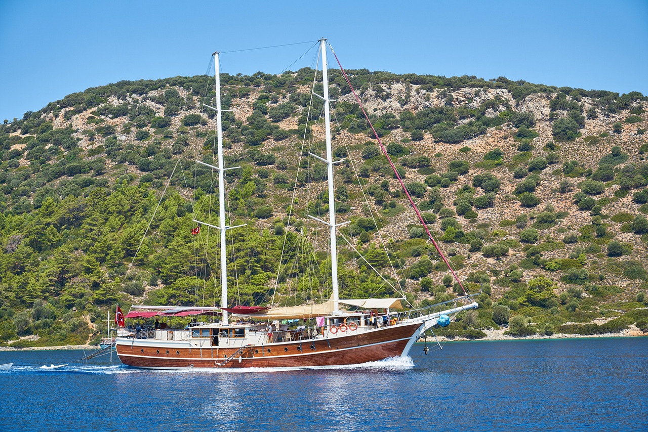 Marmaris gulet teknesi ve koy