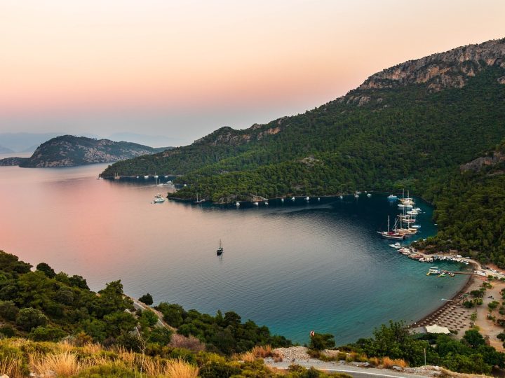 Ölüdeniz’de Nerede Kalınır? Uygun Fiyatlı Pansiyon ve Apart Önerileri
