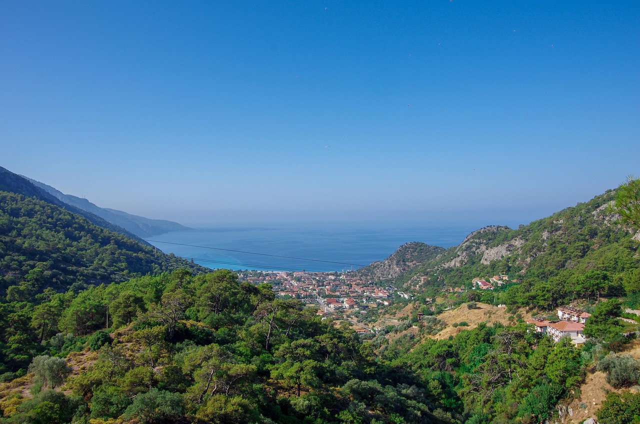 Oludeniz plaji ve koy manzarasi