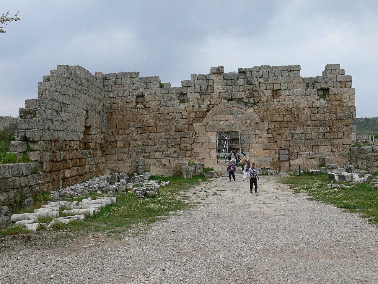 Perge Antik Kenti
