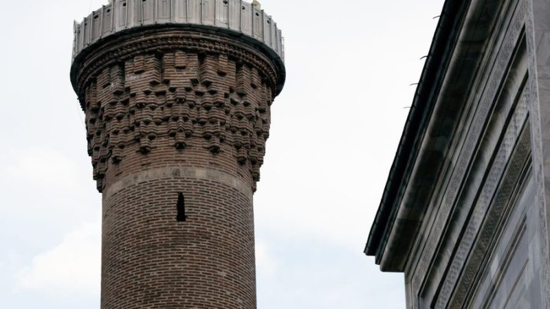 Serbansah Savransah Camii: Tavas Yöresinin Tarihî Camisi