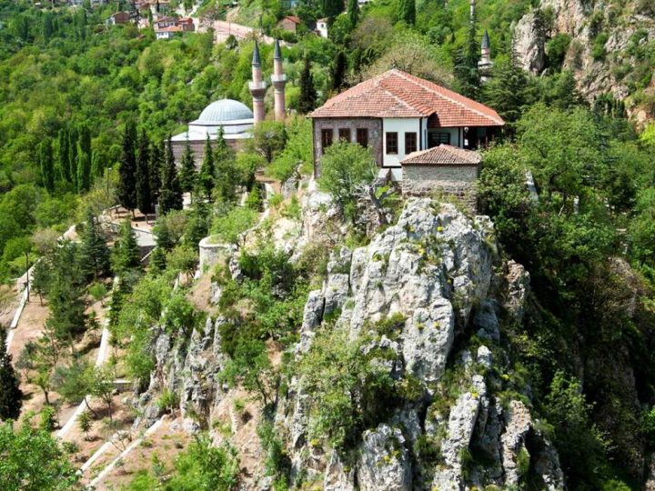 Şeyh Edebali Türbesi: Osmanlı’nın Manevi Mimarı