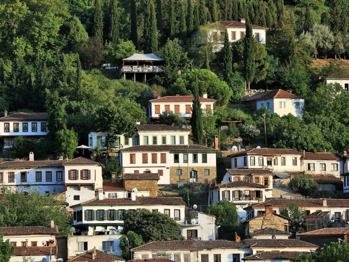 Şirince Köyü Tatil Rehberi: Görülecek Yerler, Yemekler ve Konaklama Önerileri