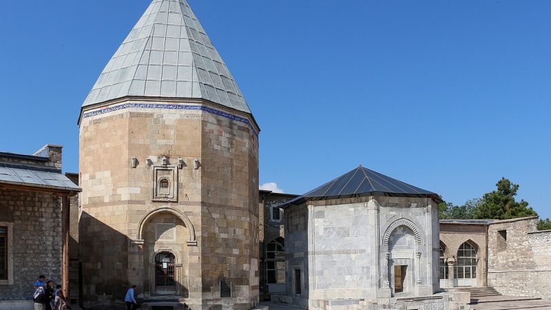 Sultan Alaeddin Camii – Mersin Gezilecek Yerler