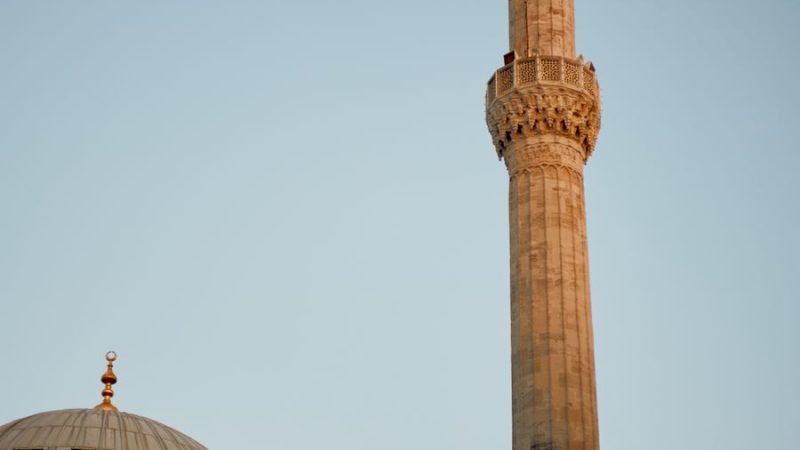 Sultan Murat Camii: Tarihî Bir İbadethane