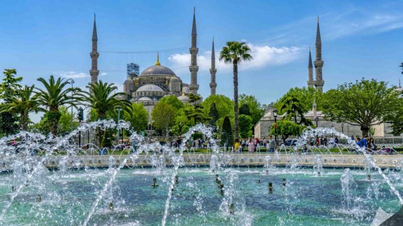 İstanbul Camileri ve İbadet Yerleri: Gezilecek Tüm Mabetler (Tam Liste)
