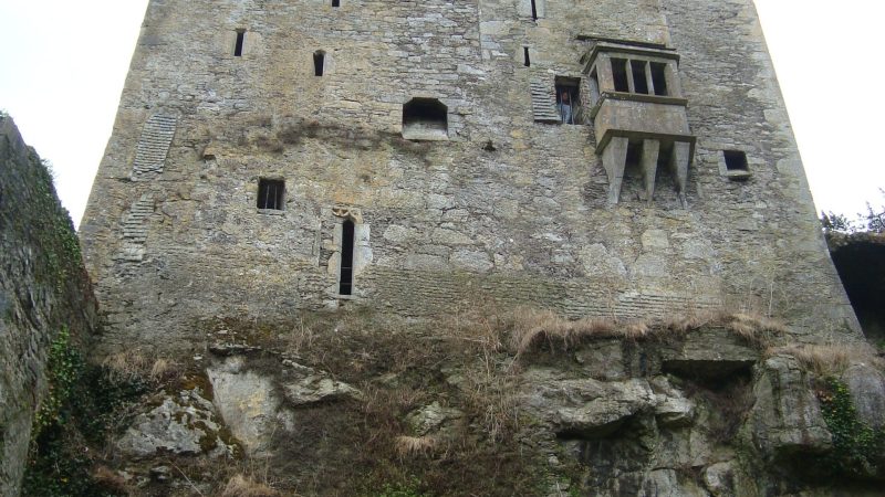 Blarney Kalesi: Güzel Konuşma Armağanı Veren Taş ve Bir Kelimenin Doğduğu Yer