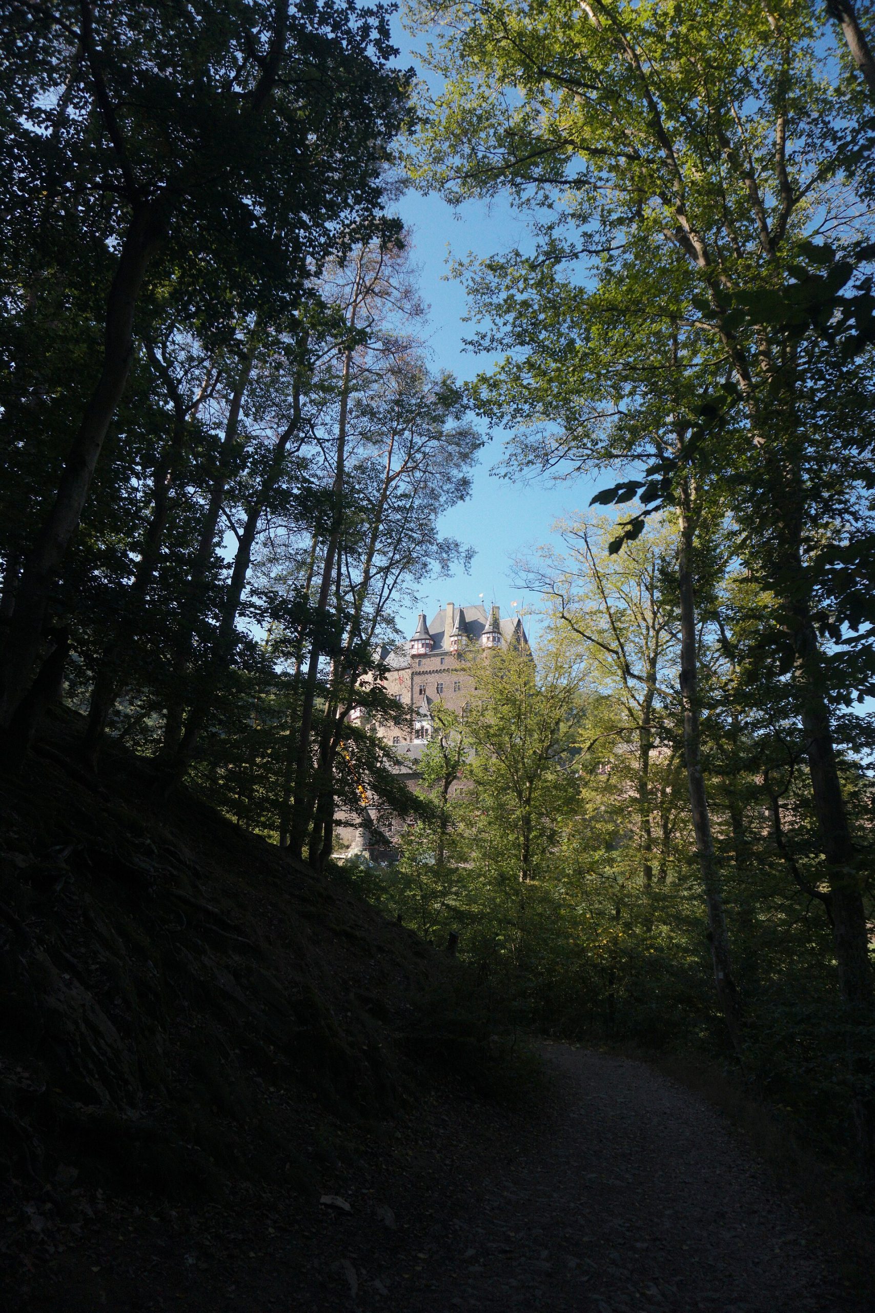 Burg Eltz genel görünüm