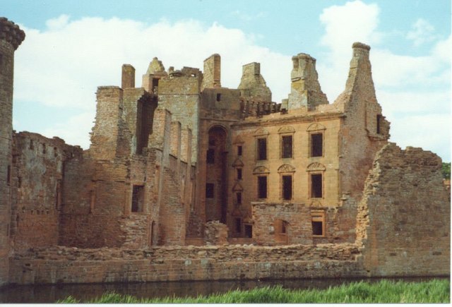 Caerlaverock Kalesi genel görünüm