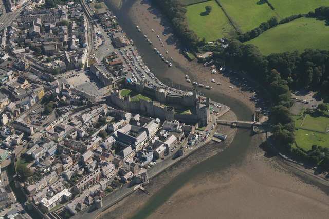 Caernarfon Kalesi havadan görünüm