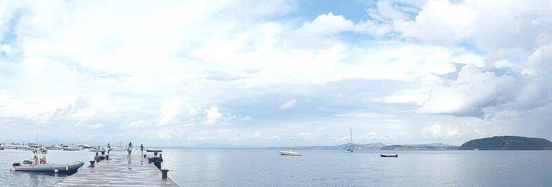 Castello Aragonese: Ischia’da Denizden Yükselen Kale-Şehir ve Vittoria Colonna’nın Adası